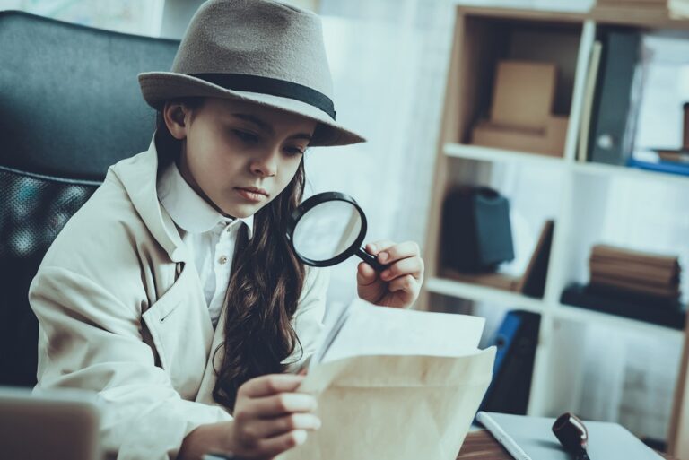 Es-tu l’émule de Sherlock Holmes?