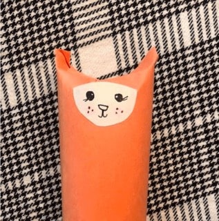red-fox-craft-step4 Colle ton joli visage de renard sur le rouleau.